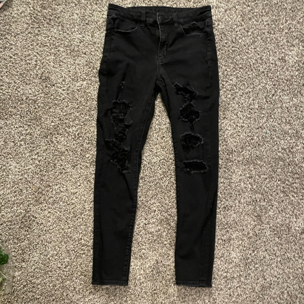 AEO Black Distressed Jeans 8